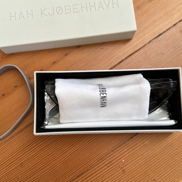 Han Kjobenhavn Race Sunglasses. New. - Picture 2 of 6